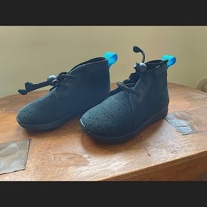 KIDS NATIVE HIGHTOPS BRAND NEW